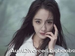 AuntDivorced_bigboobs