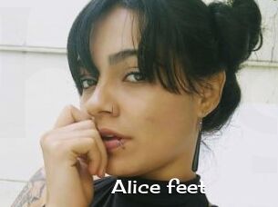 Alice_feet