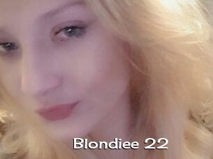 Blondiee_22