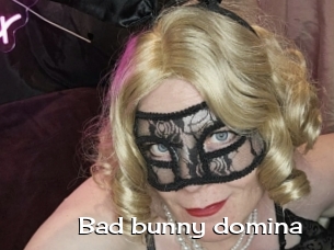 Bad_bunny_domina