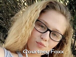 Courtney_Foxx
