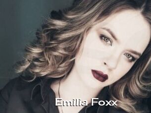 Emilia_Foxx