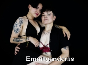 Emmilyandcriis