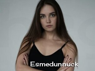 Esmedunnuck