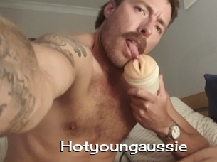 Hotyoungaussie