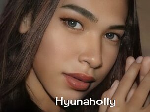 Hyunaholly