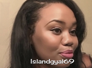 Islandgyal69