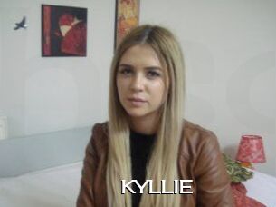 KYLLIE_