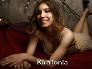 KiraTonia