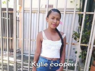Kylie_cooperr