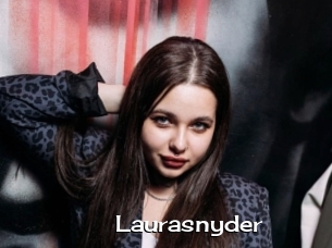 Laurasnyder