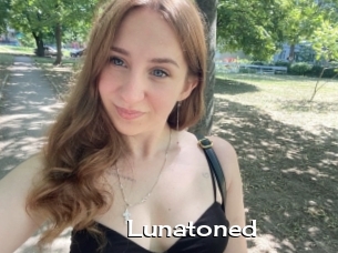 Lunatoned