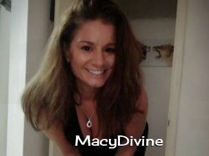 Macy_Divine