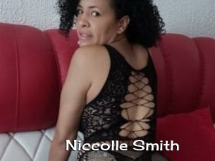 Niccolle_Smith