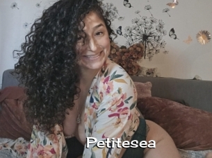 Petitesea