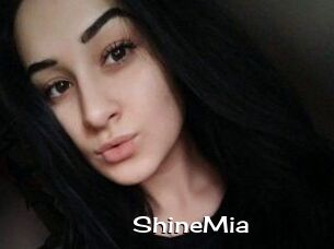 ShineMia