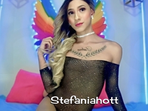 Stefaniahott
