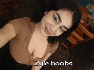 Zyle_boobs